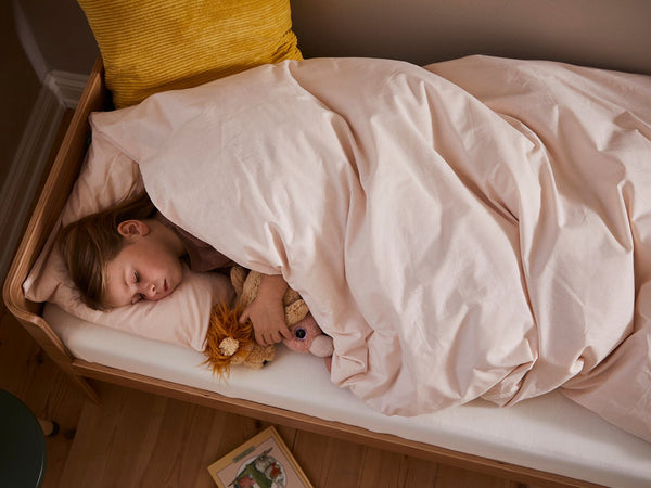 BED LINEN & SHEETS